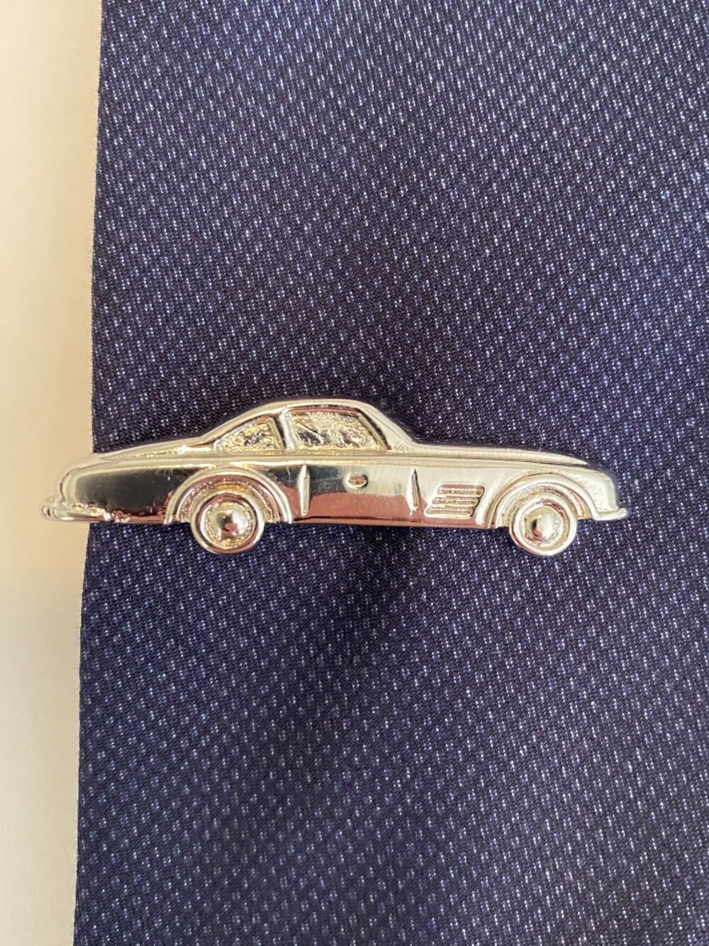Classic Roadster Car Tie Bar NWOT